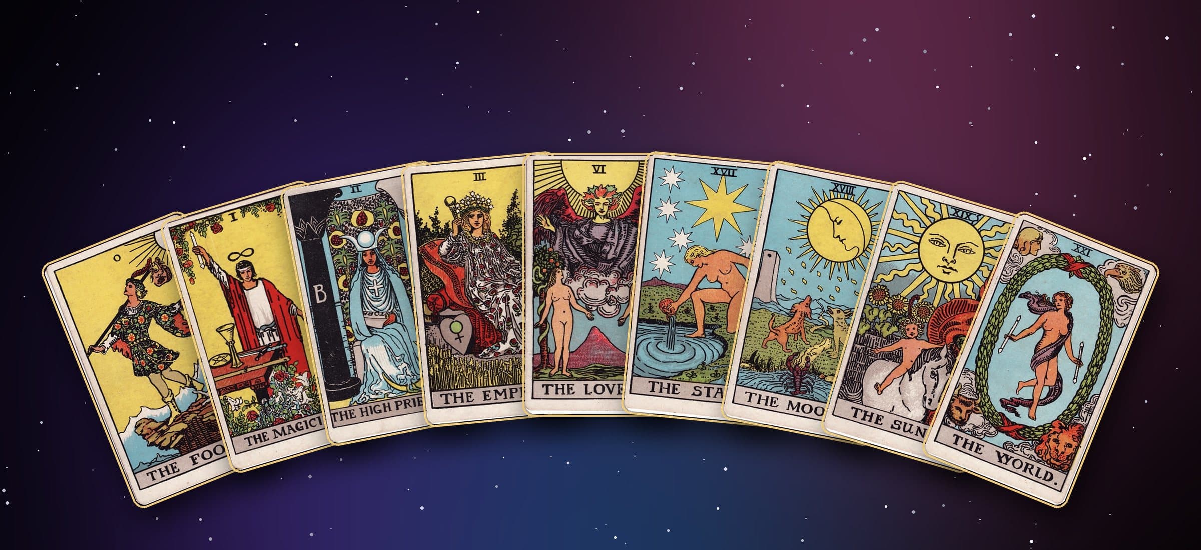 Tarot kartlarından oluşan yelpaze